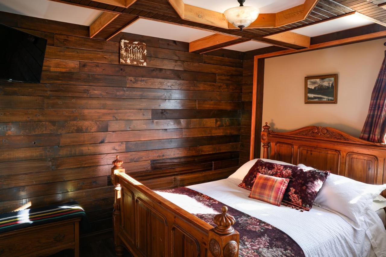 The Cochrane Rockyview Hotel Екстериор снимка