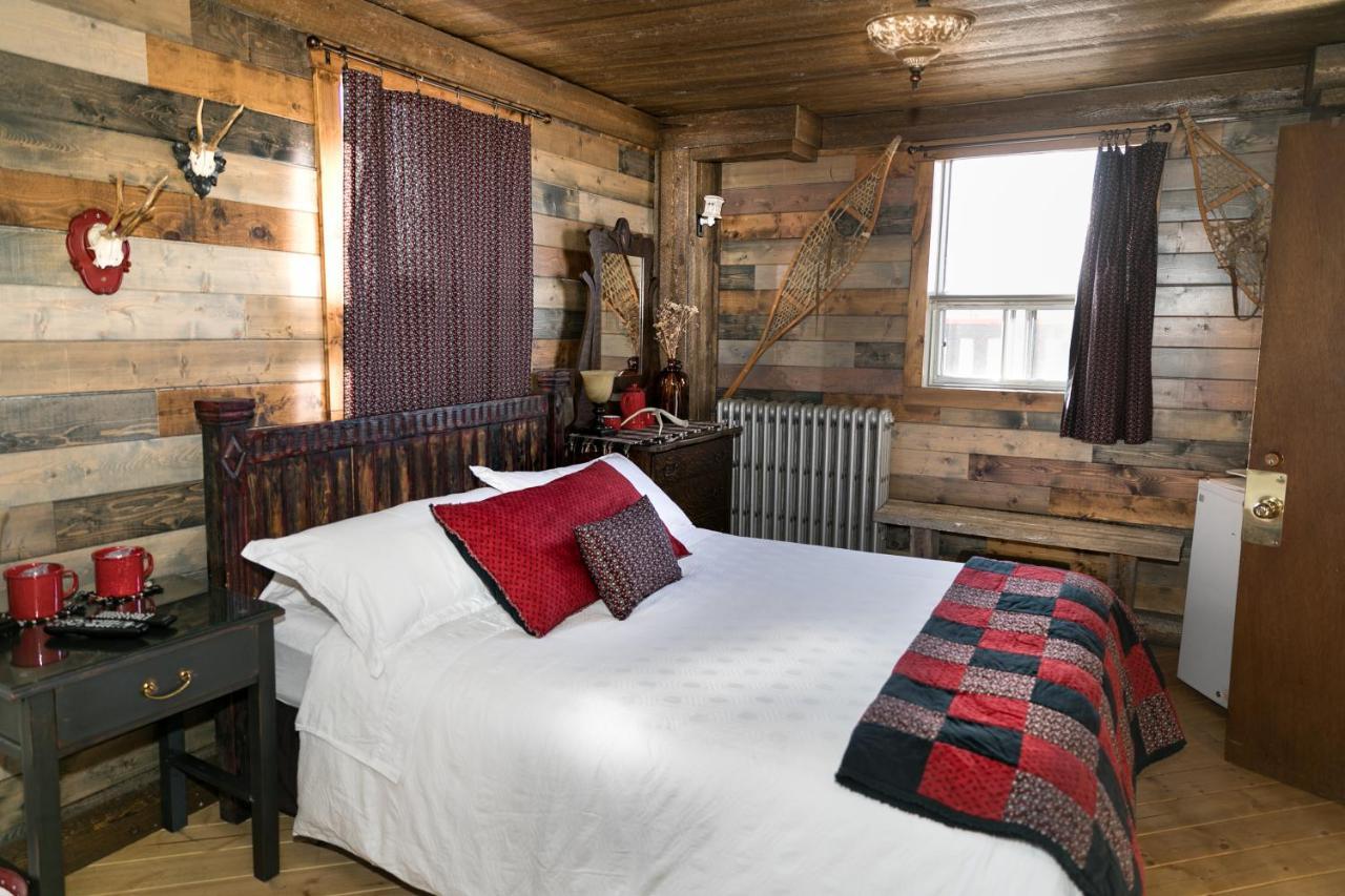 The Cochrane Rockyview Hotel Екстериор снимка
