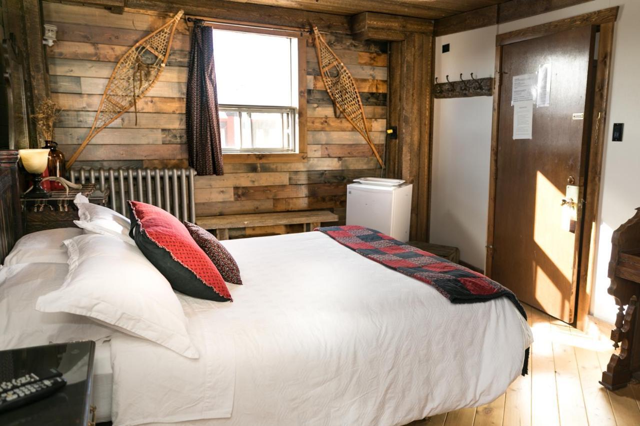 The Cochrane Rockyview Hotel Екстериор снимка