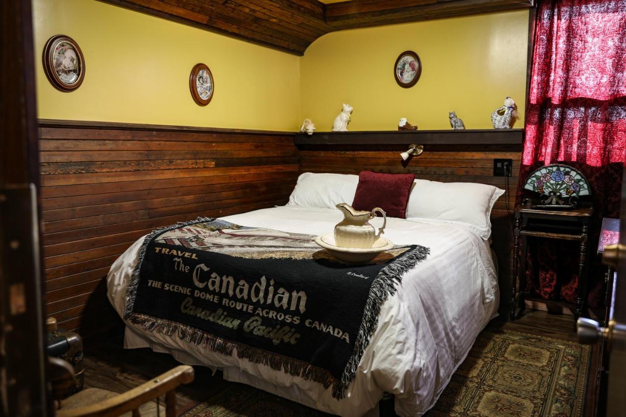 The Cochrane Rockyview Hotel Екстериор снимка