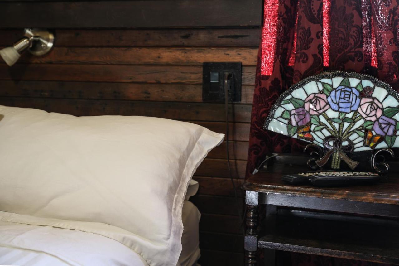 The Cochrane Rockyview Hotel Екстериор снимка