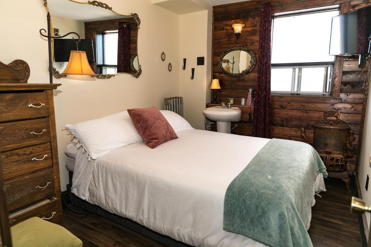 The Cochrane Rockyview Hotel Екстериор снимка