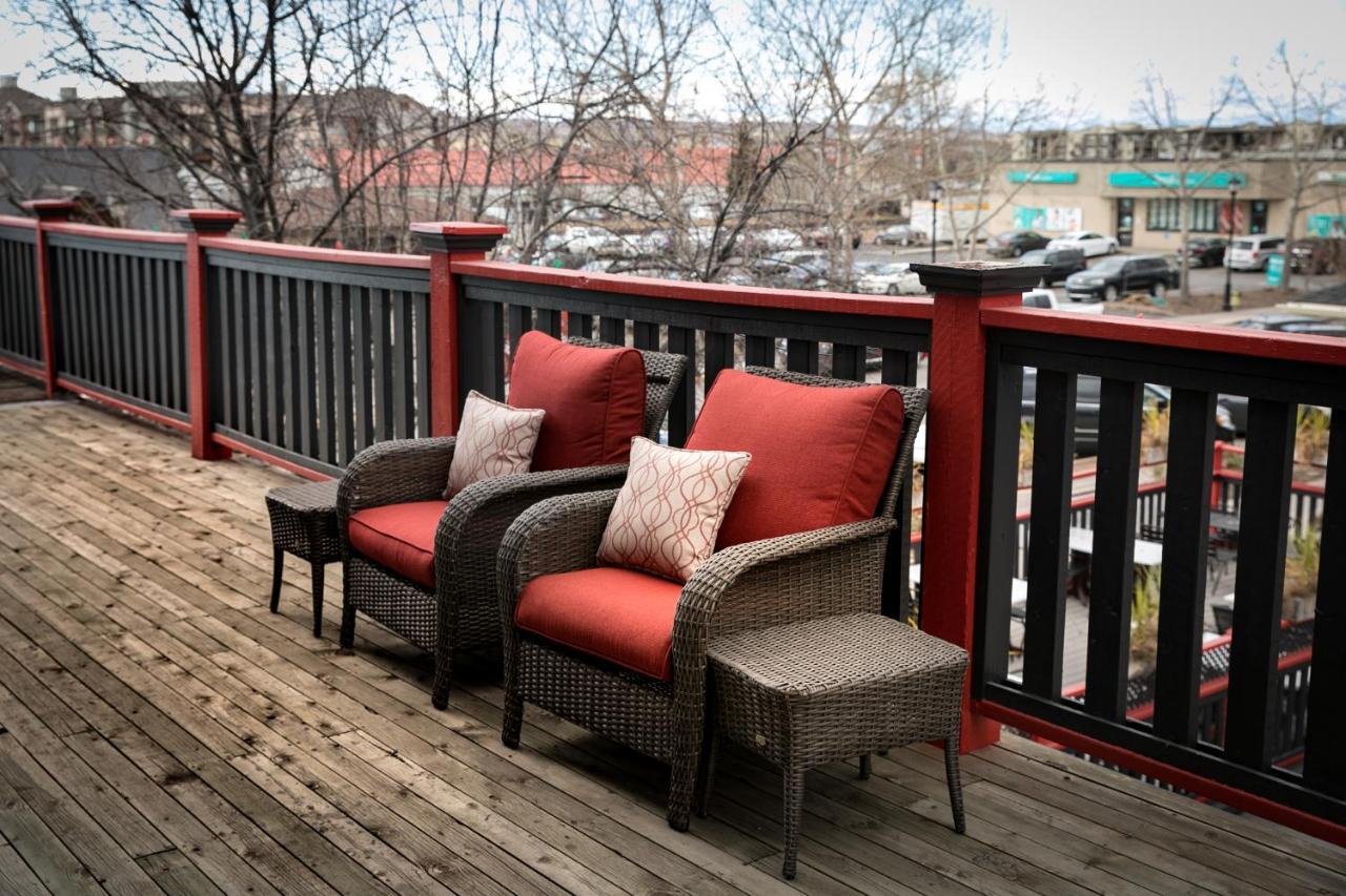 The Cochrane Rockyview Hotel Екстериор снимка